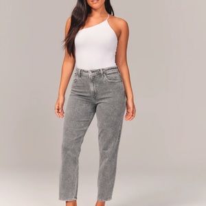 ABERCROMBIE AND FITCH THE MOM HIGH RISE